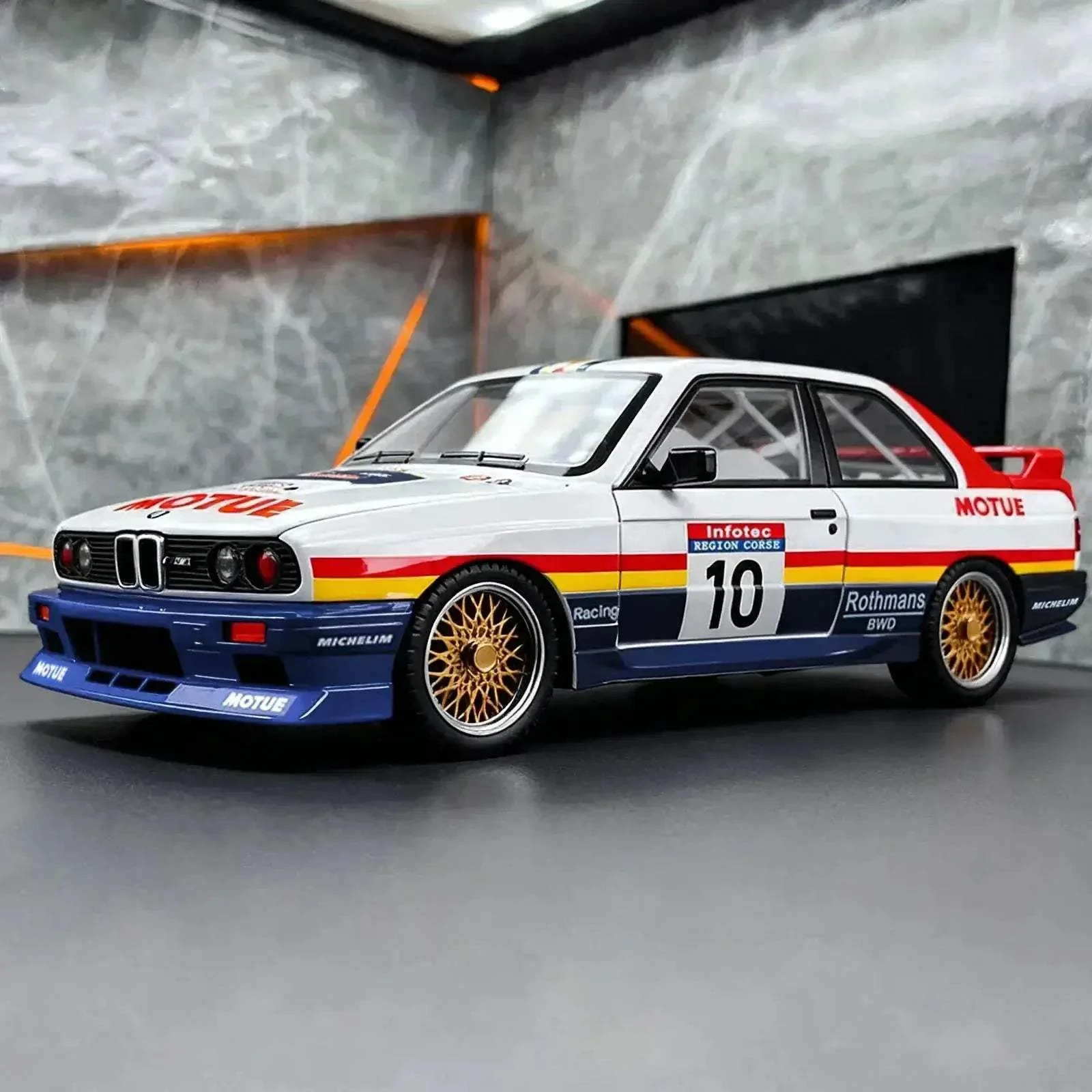 1:24 BMW M3 Diecast Metal Model Car Painted Version - Image 3