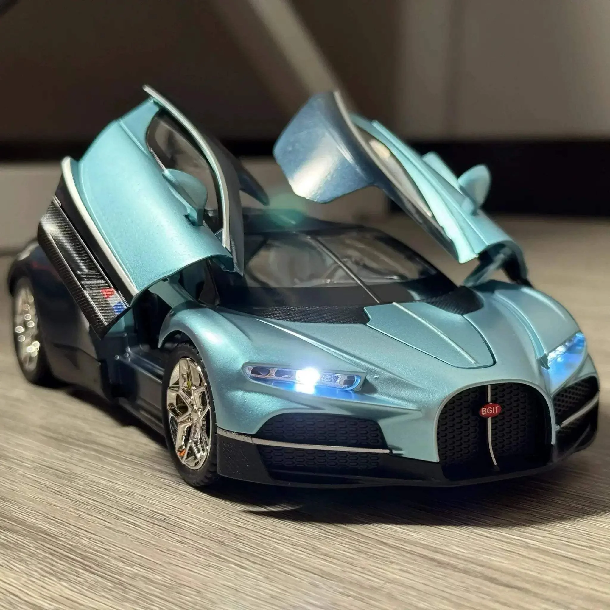 1:24 Diecast Alloy Tourbillon Supercar Model Car Sound And Light Pull Back - Image 3