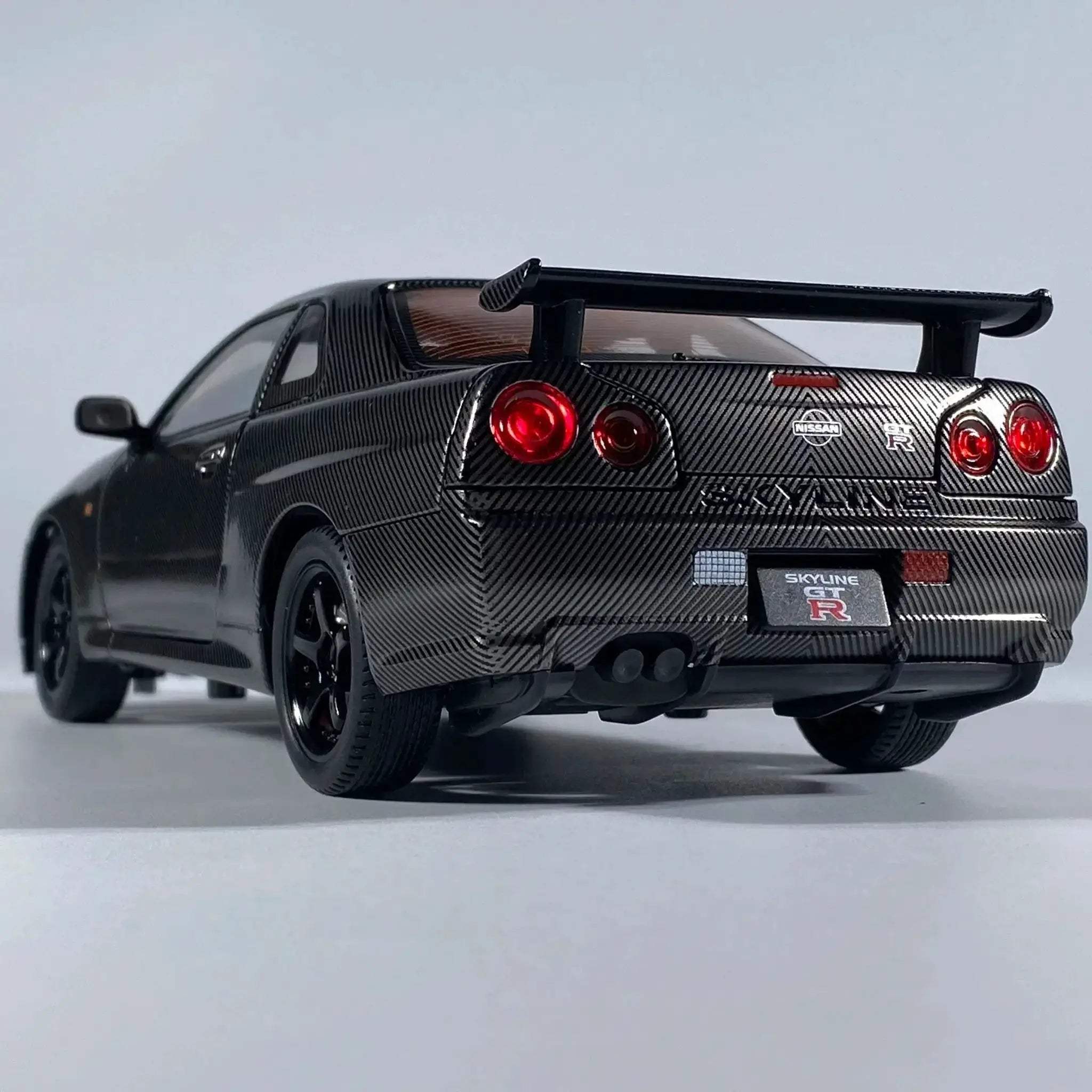 1:24 Nissan GTR R34 Skyline Carbon Fiber Diecast Model Car Sound and Light