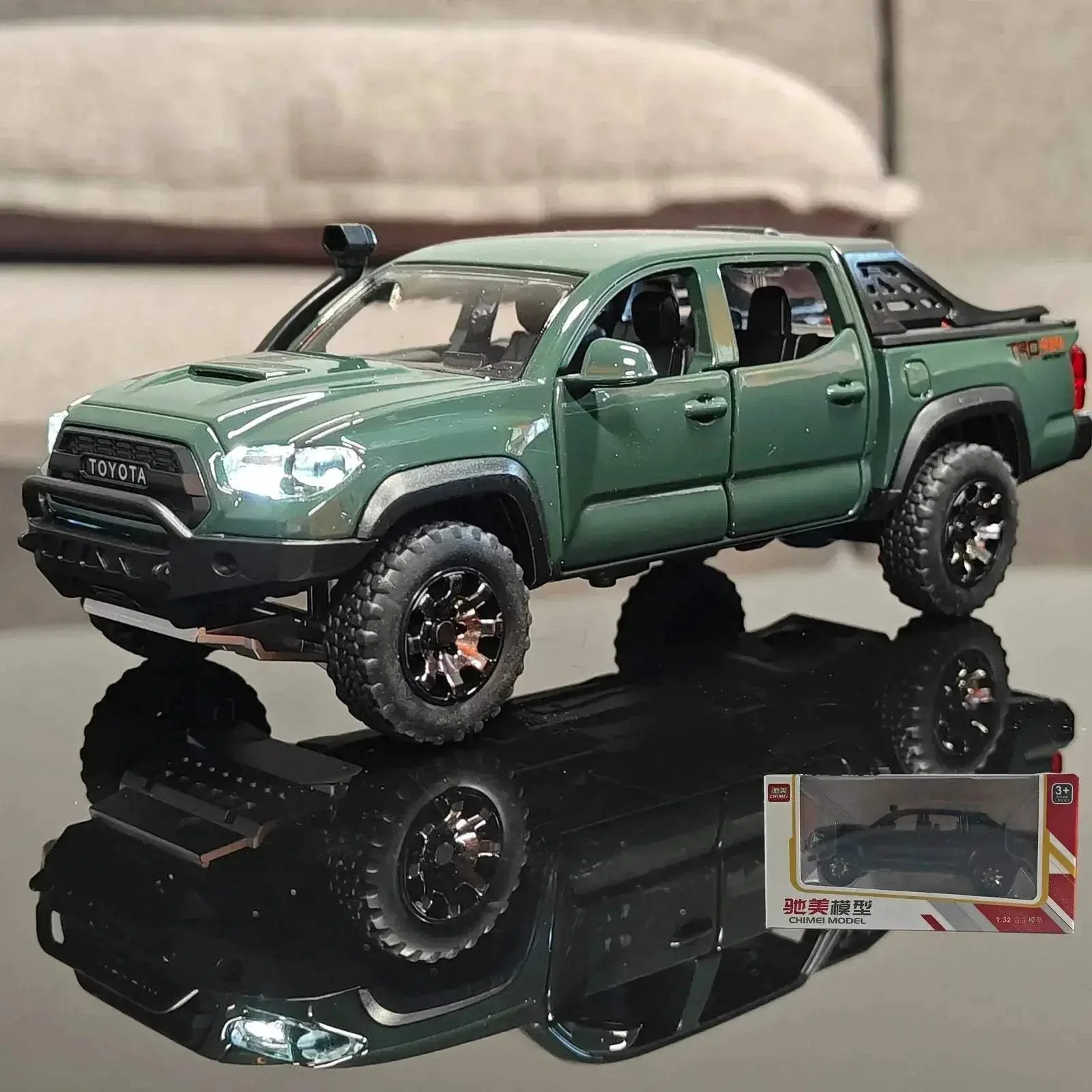 1:32 Toyota Tacoma Alloy Diecast Metal Model With Sound And Light - Image 17