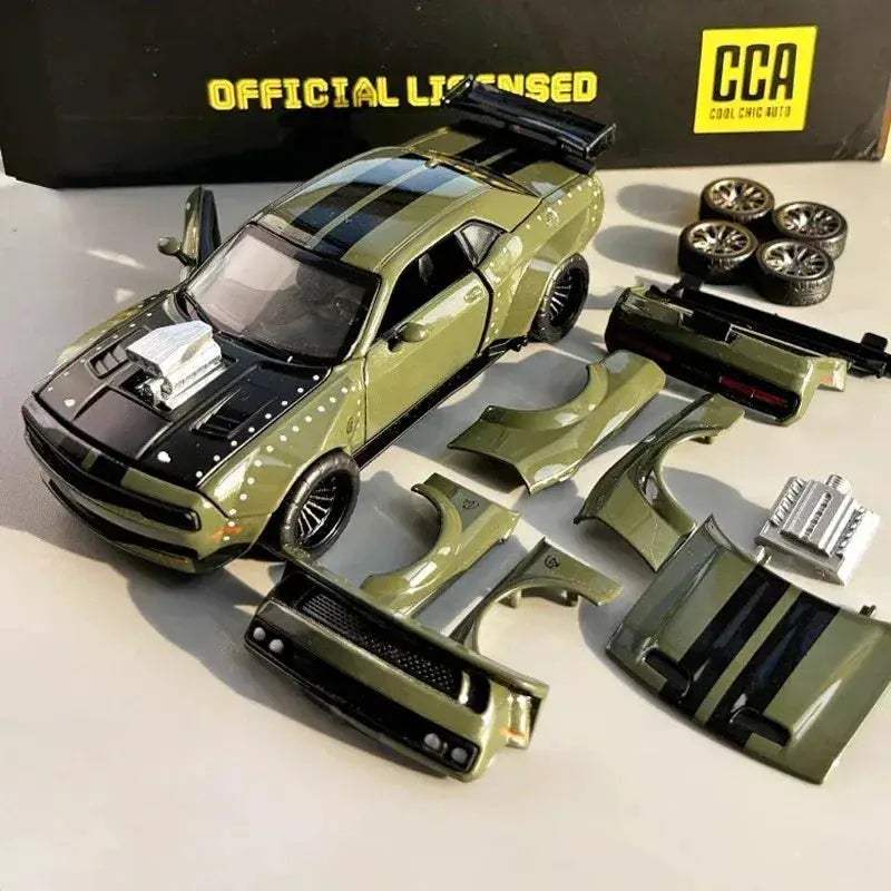 1:36 Dodge Challenger SRT Jailbreak Metal Diecast Model Car