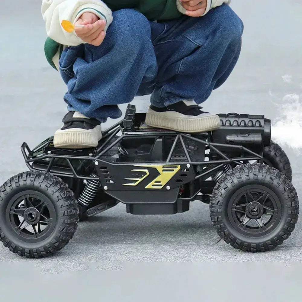 4x4 RC Car With LED Lights 2.4G Remote Controller Pro - Image 2