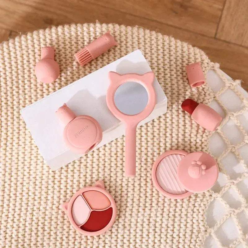 Kids Makeup Set For Pretend Play With Safe Silicone Materials - Image 2
