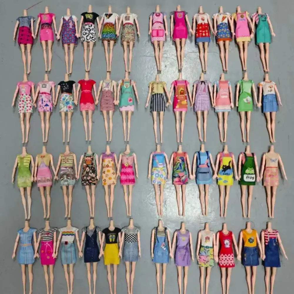 Barbie Doll Accessories Set With Outfits And Shoes - Image 4