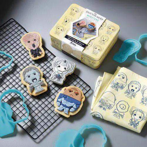 Eaglemoss Doctor Who Monsters Cookie Cutter & Tea Towel Tin - Image 4