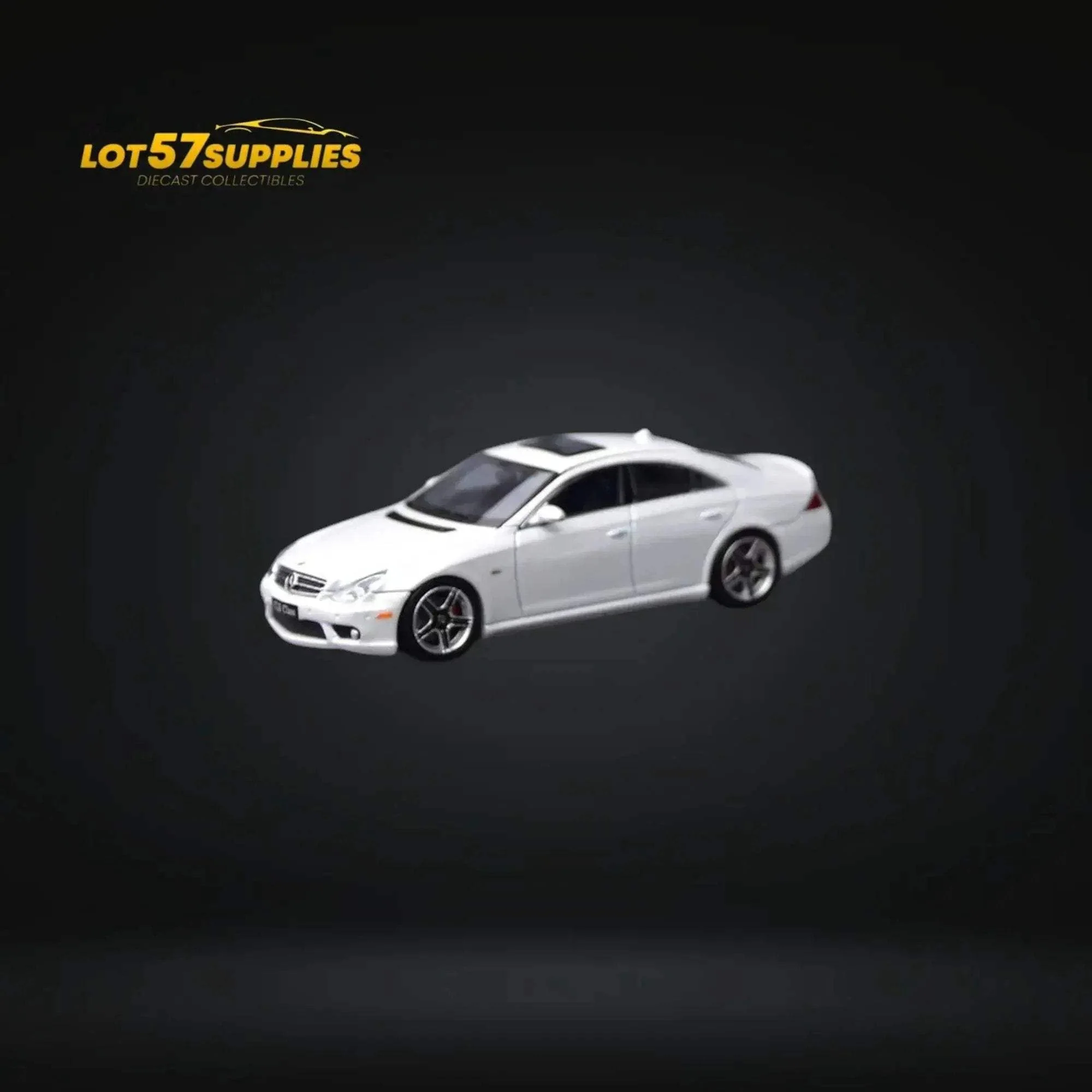 Focal Horizon CLS 63 AMG Mk1 C219 Pearl White 1:64 - Image 3