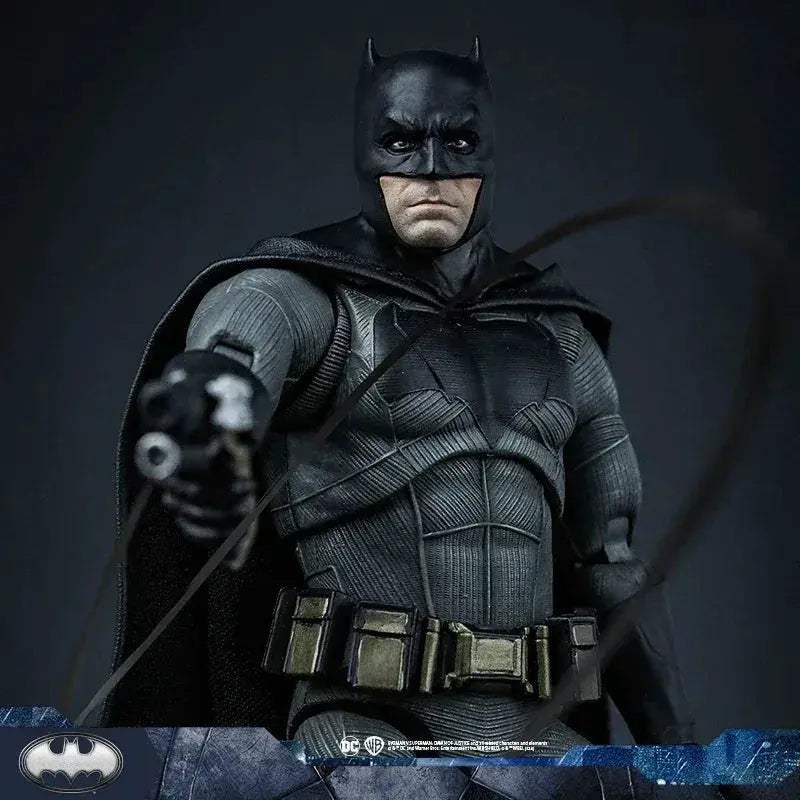 Batman DC Heavy Armor 19cm Collectible Action Figure - Image 4
