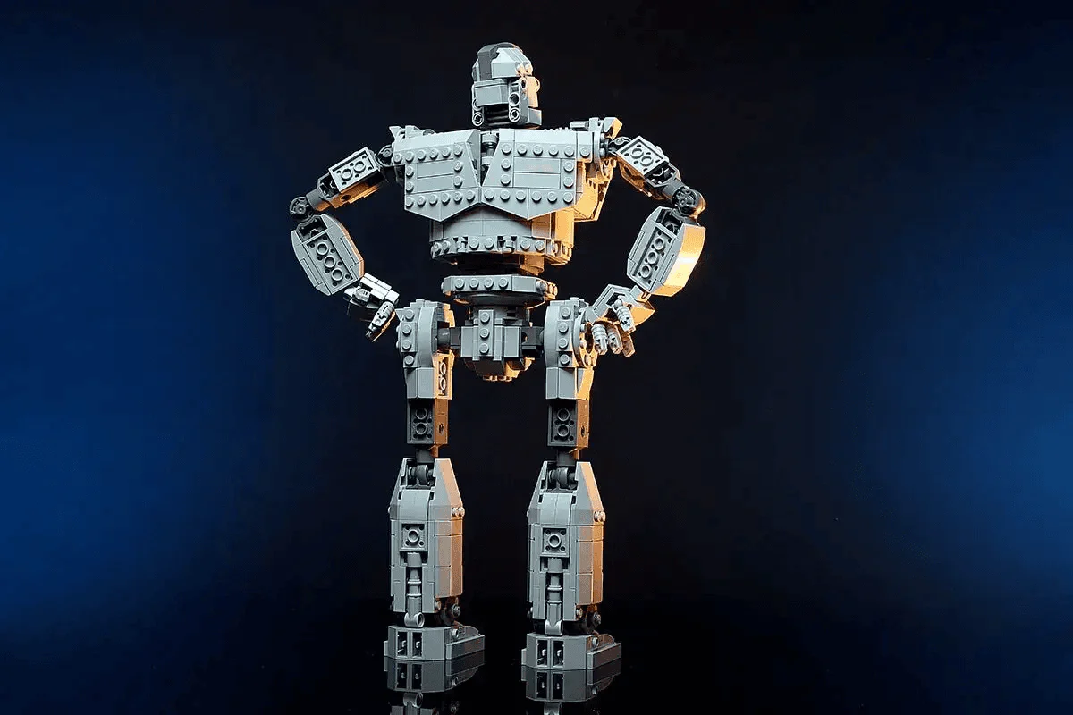 Iron Giant - Custom MOC made using LEGO parts - Image 7