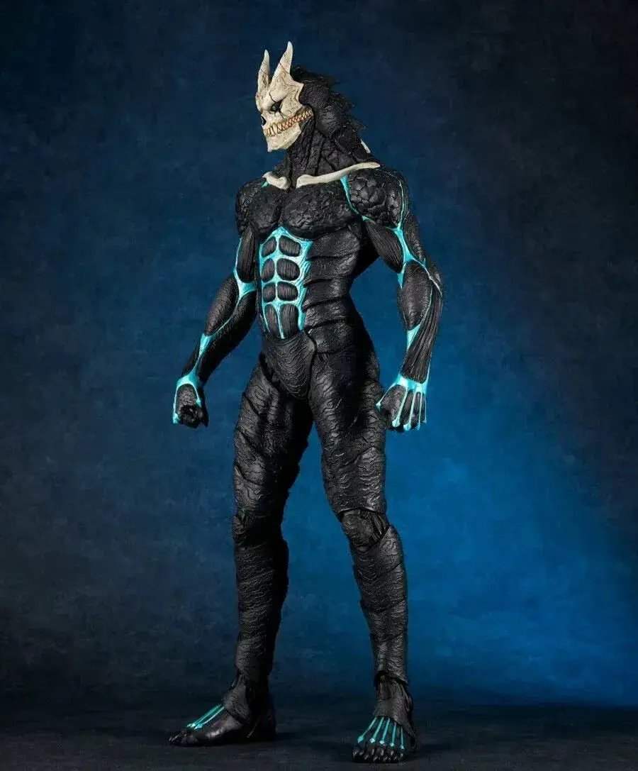 Kaiju No. 8 Anime Figure, Kafka Hibino Figurine, Action Toys Statues Collectible Gift 26cm / 10 in - Image 3