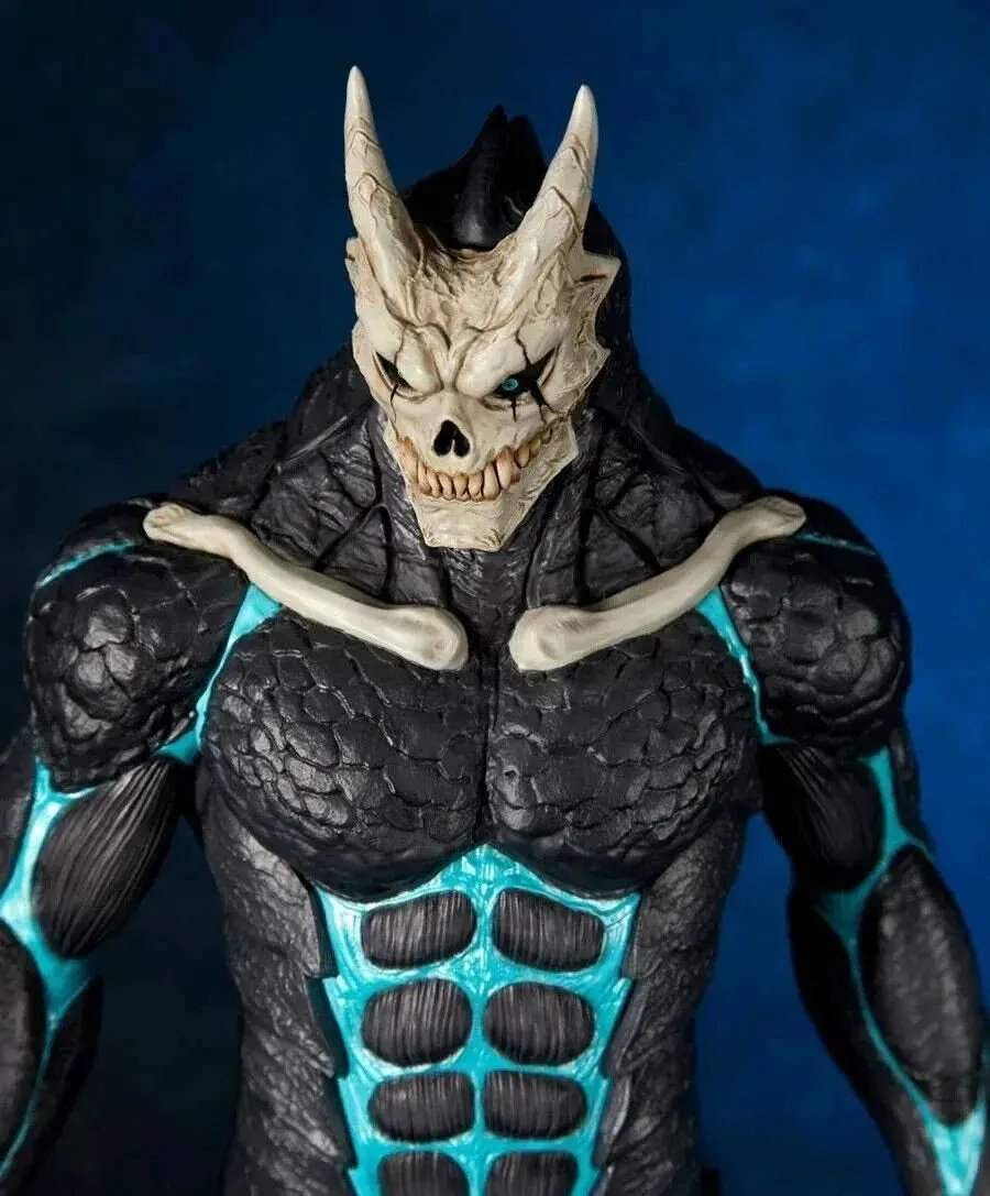 Kaiju No. 8 Anime Figure, Kafka Hibino Figurine, Action Toys Statues Collectible Gift 26cm / 10 in - Image 7