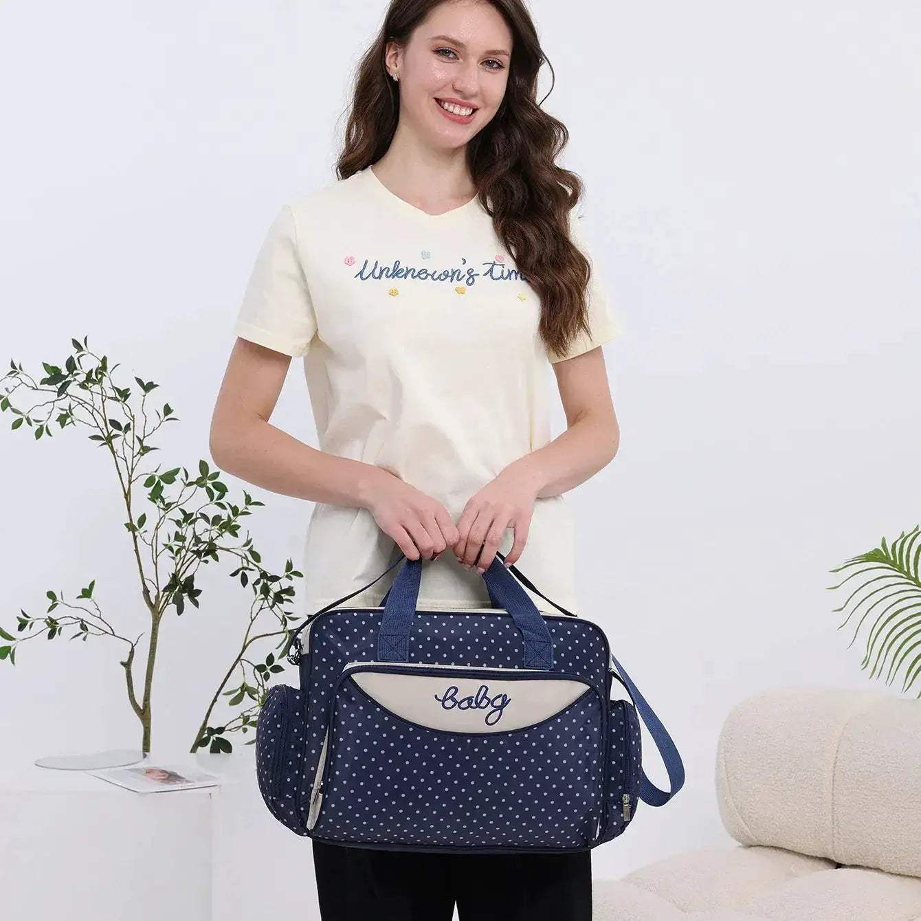 Large Capacity Diaper Bag For Moms With Multifunctional Design - Image 3