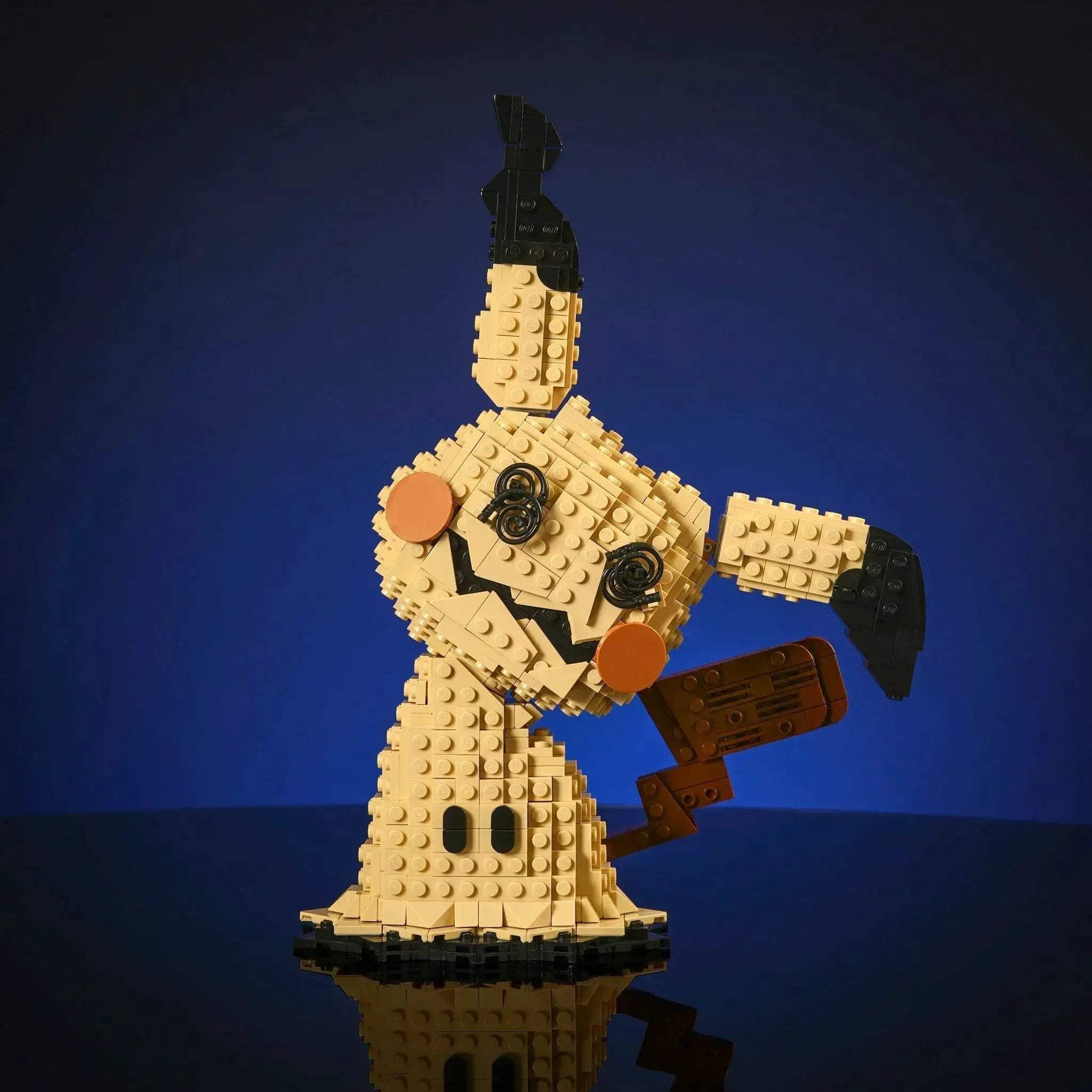 Life-Sized Ghostly Mimic - Image 3