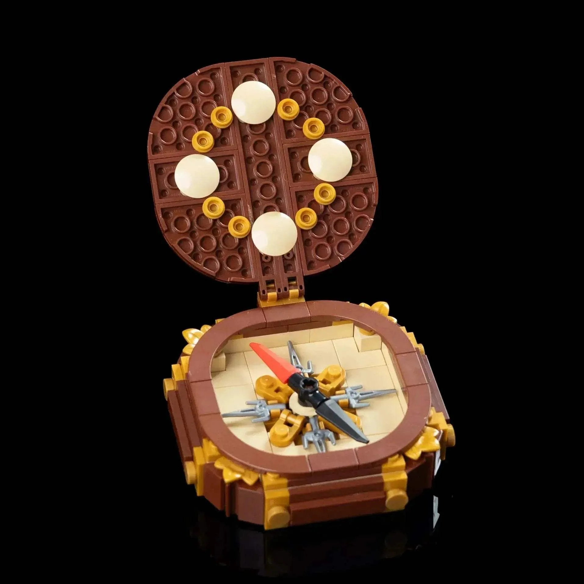 Life-Sized Pirate Compass - Image 8