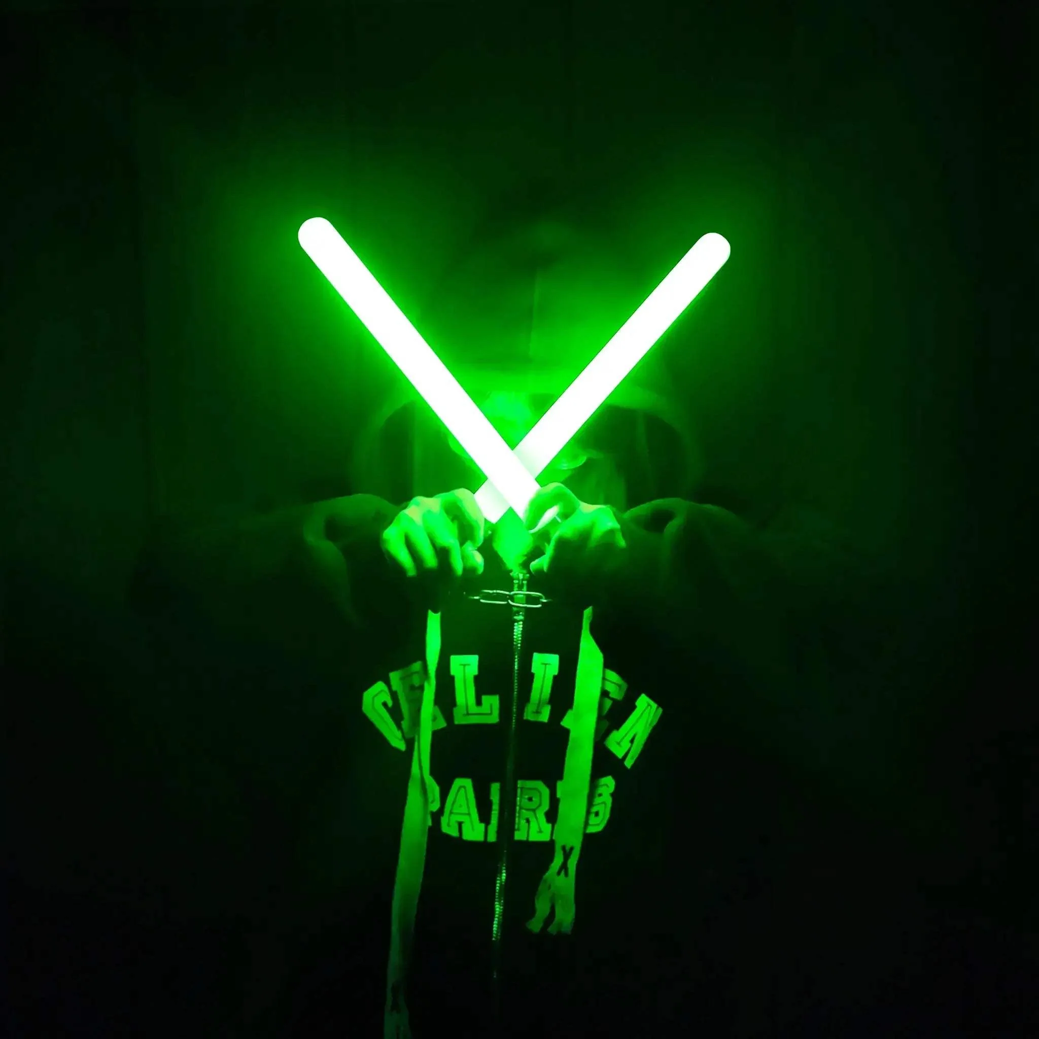 Light Up Lightsaber Cosplay Toy 35cm Duel Ready No Sound - Image 3