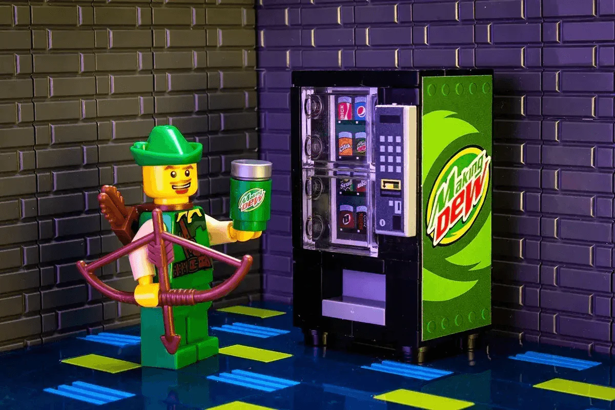 Making Dew - B3 Customs Soda Vending Machine made using LEGO parts - Image 2