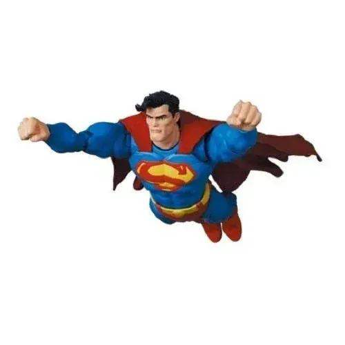 Medicom DC Batman The Dark Knight Returns - Superman MAFEX Action Figure - Image 9