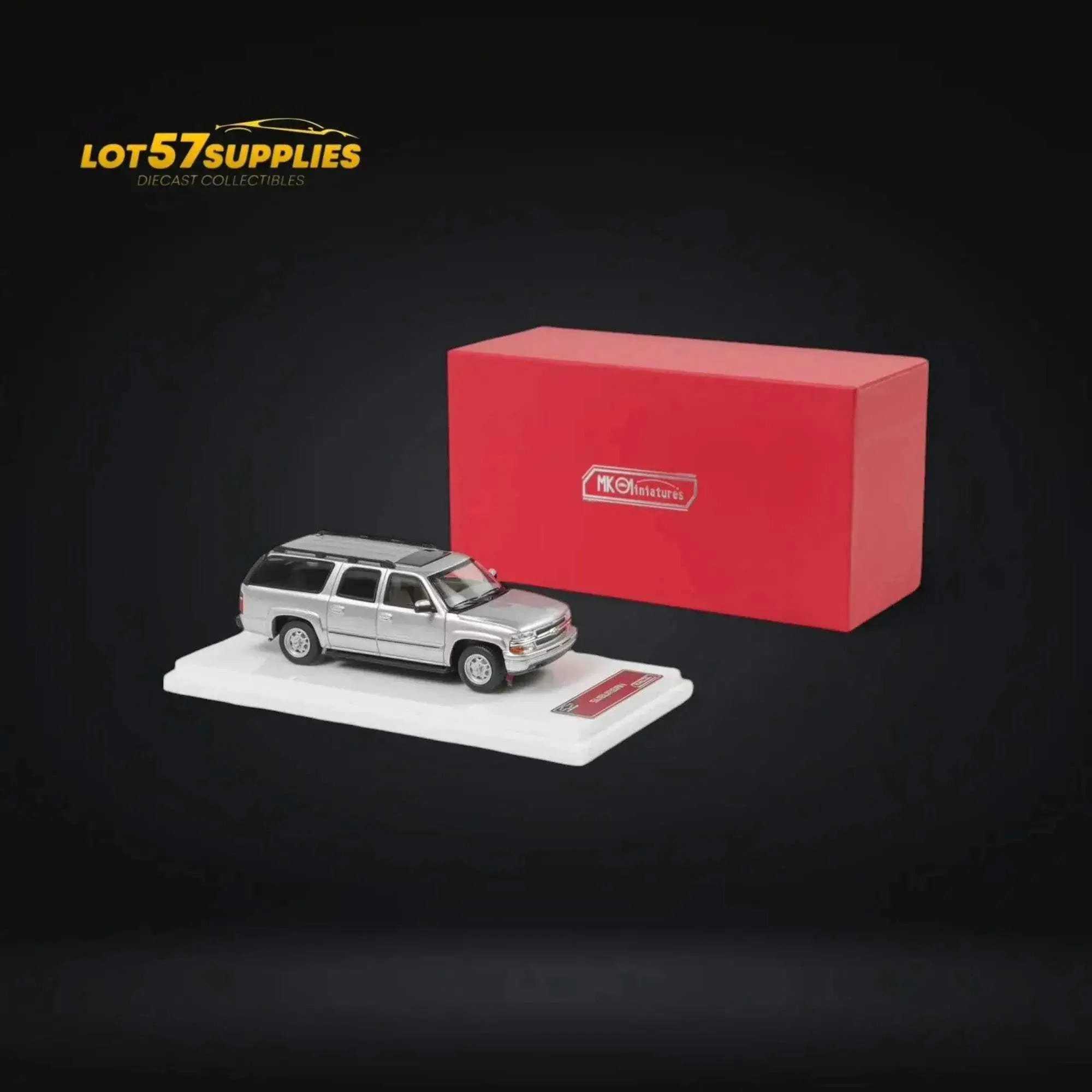 MK Miniatures Chevrolet Suburban Silver 1:64 - Image 2