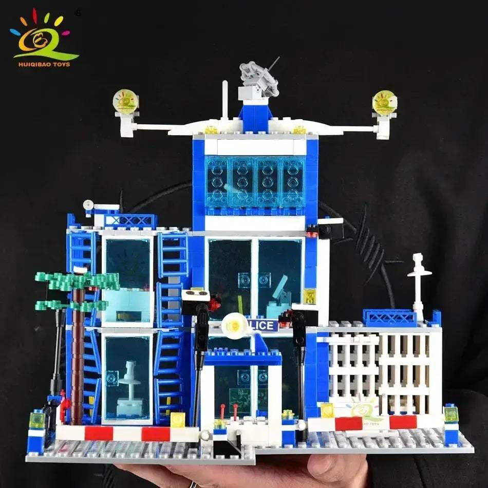 MOC Premium Building Blocks Set City Police Station 753 Pieces Educational Toy For Children And Adults - Image 3