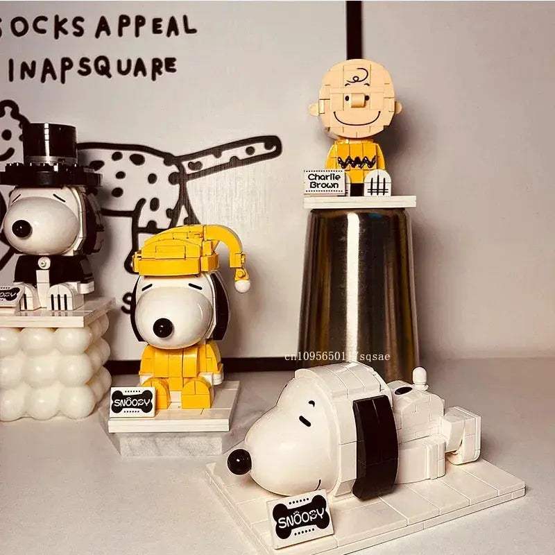 MOC Snoopy Building Blocks Lego Compatible Collectible Model Kit - Image 4