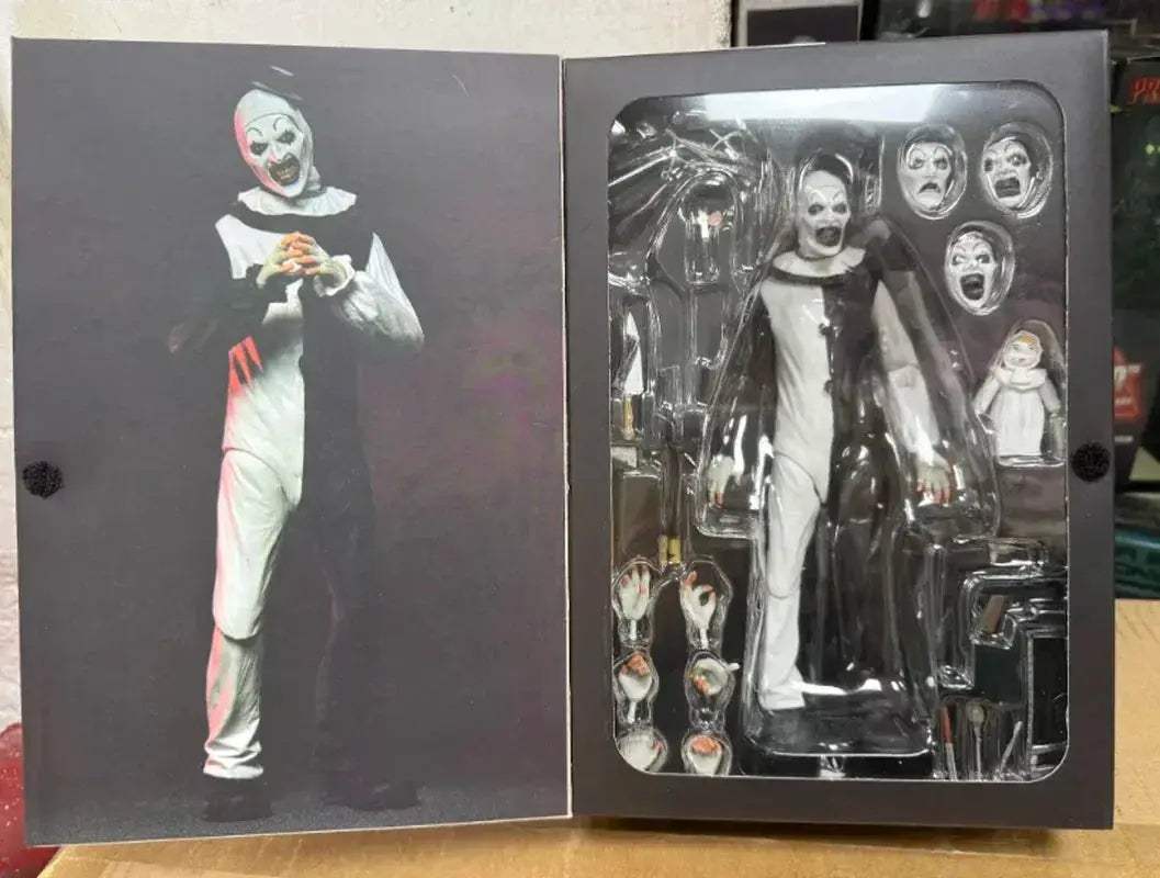 Terrifier Art The Clown 7 Inch Ultimate Action Figure