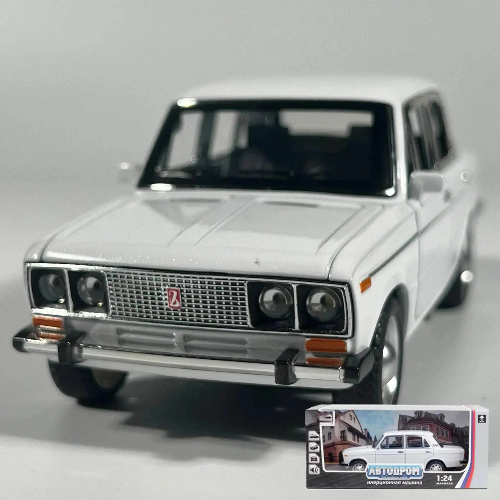 Premium Diecast Car Model LADA 2106 With Sound And Light For Kids - Image 10