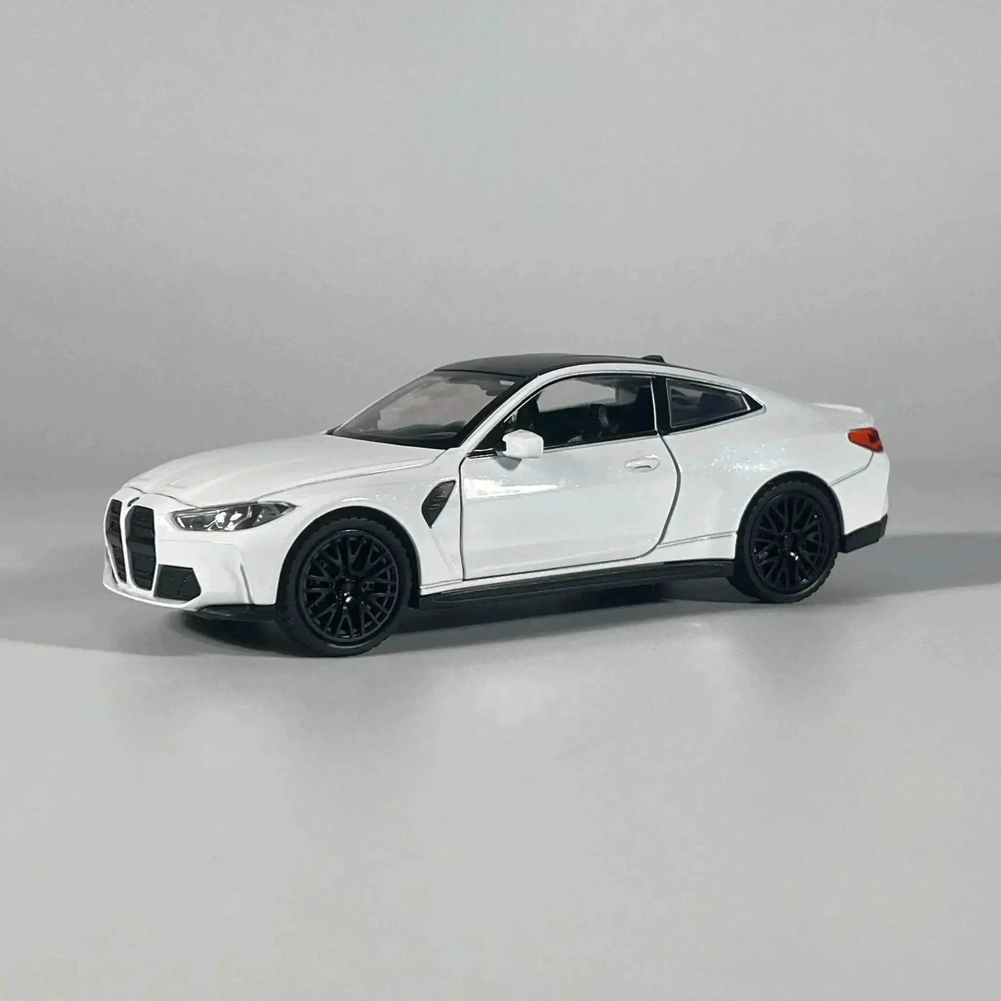 Premium Diecast Model Car 1 32 Scale BMW M4 Coupe With Sound And Light Pull Back For Collectors - Image 10