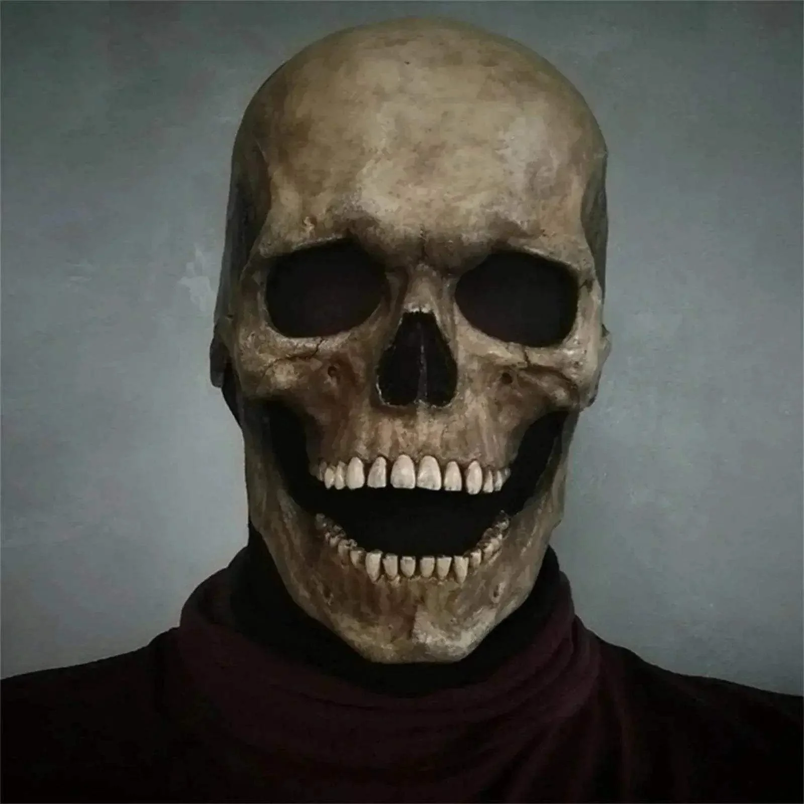 Realistic Full Head Mask With Moving Jaw For Adults - Image 4