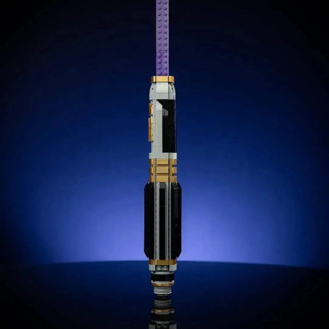 Windu's Life-Sized Saber - Image 8