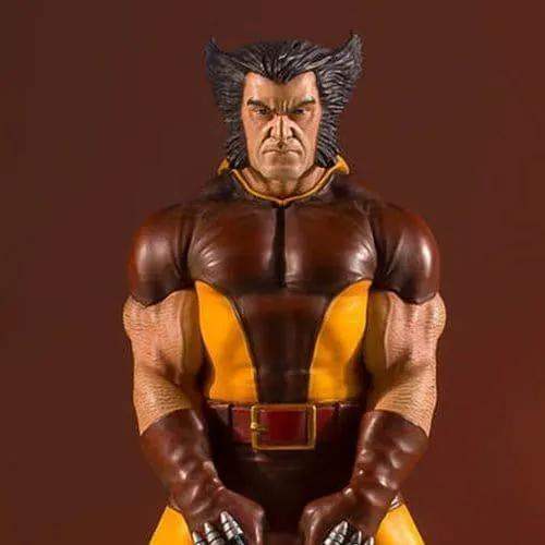 Wolverine 1980 Marvel Collector's Gallery Statue - Image 2